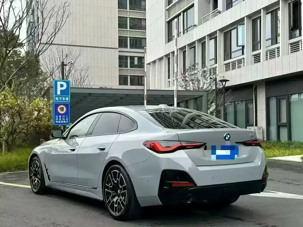 BMW 4 Series 2024 из CN, фото 8