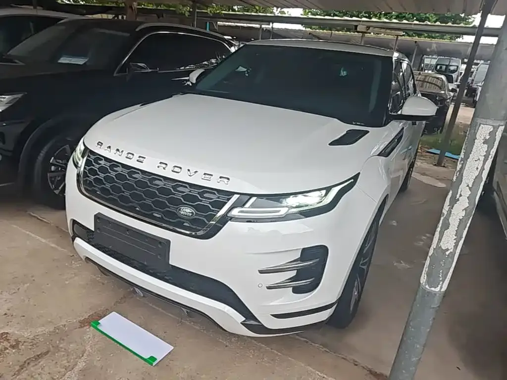 Land Rover Evoque — фото 1