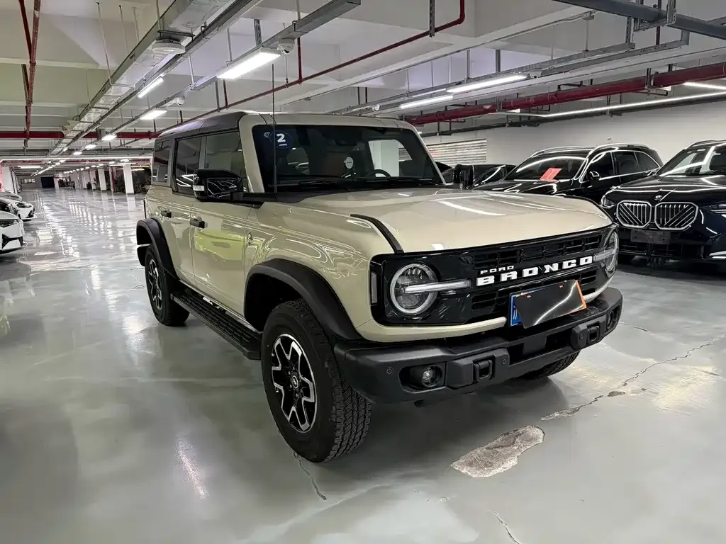 Ford Bronco — фото 10