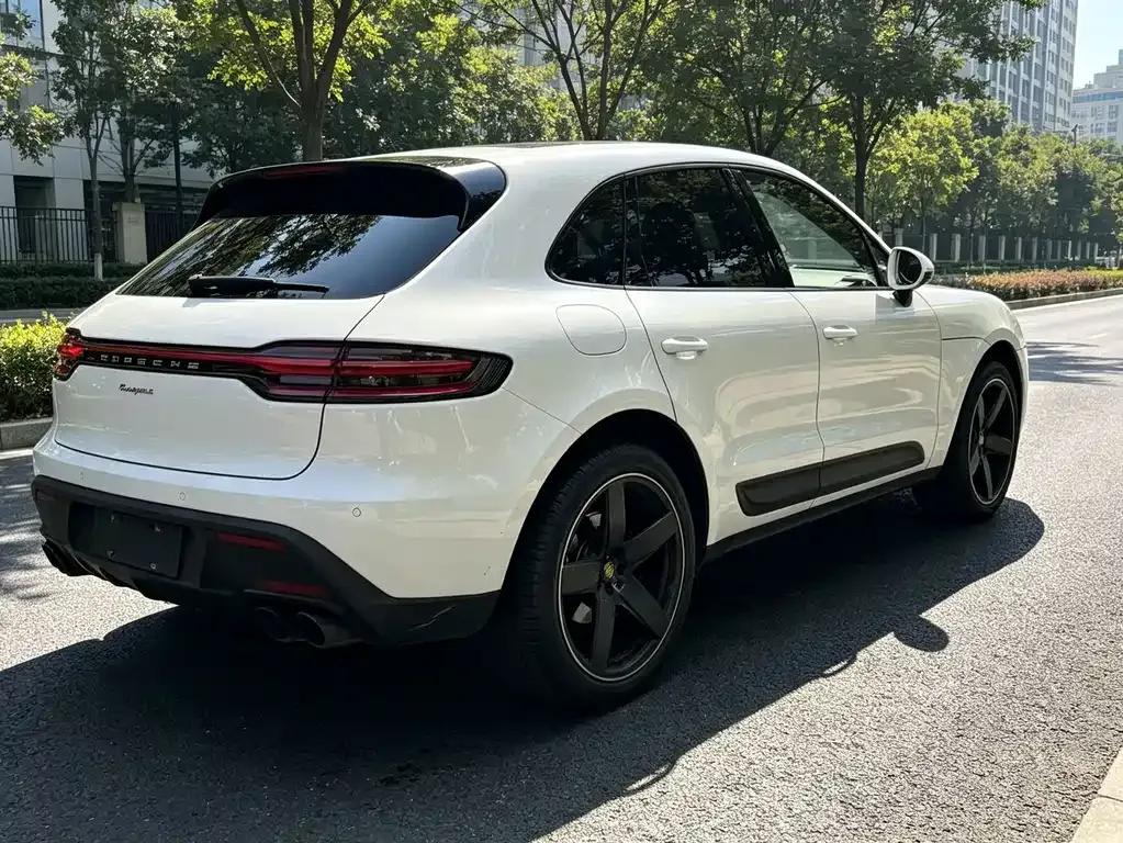 Porsche Macan — фото 9