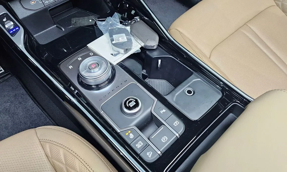 Kia Sorento — фото 9