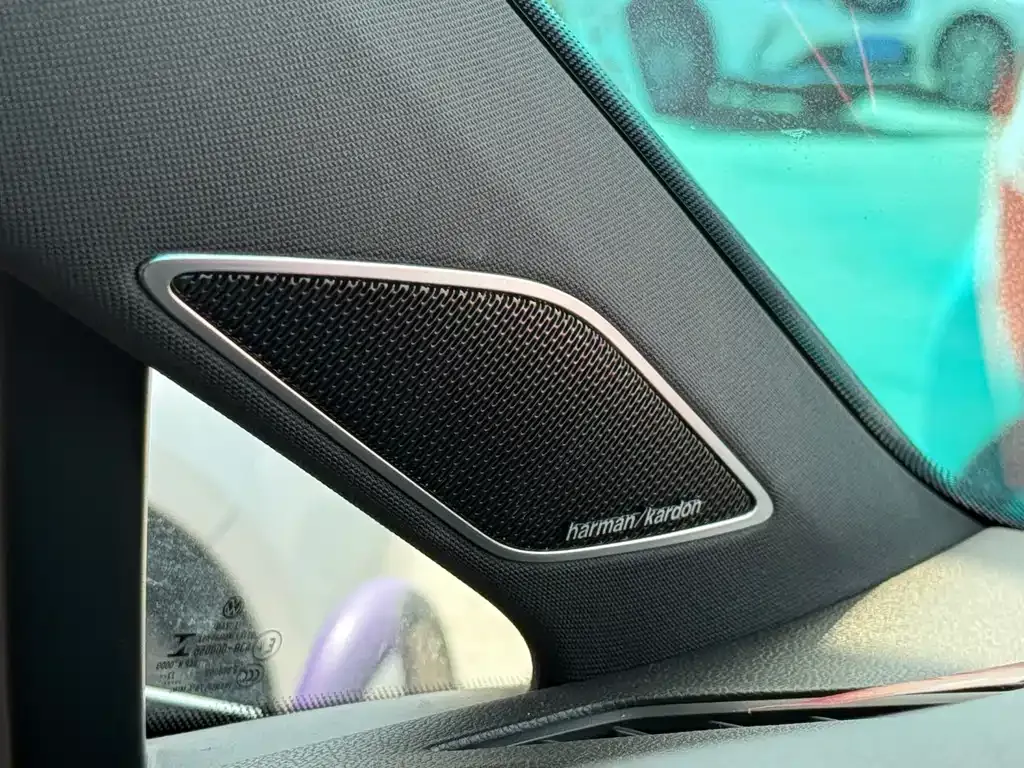 Volkswagen Golf GTI — фото 7
