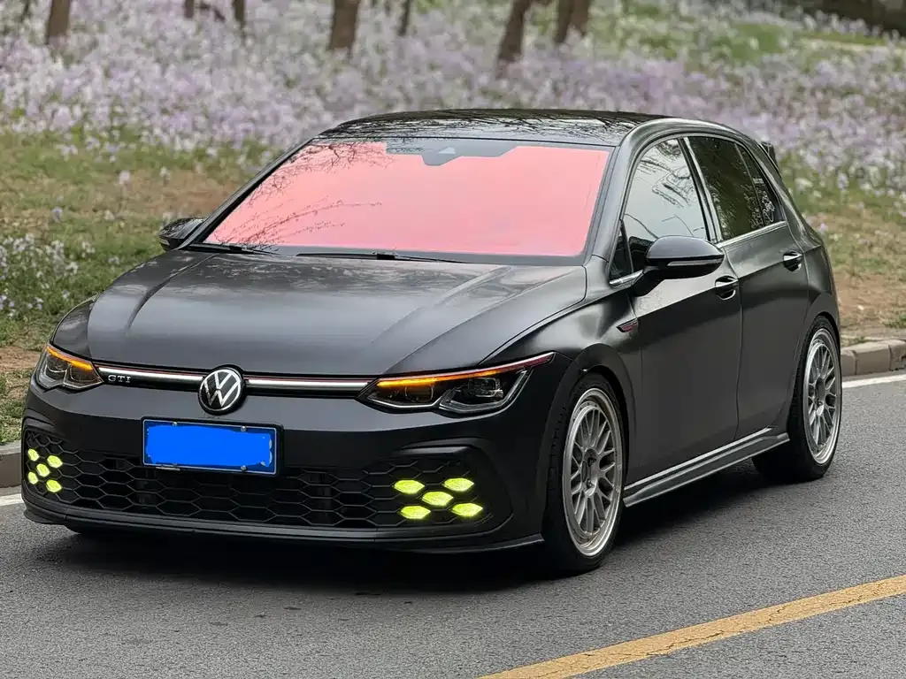 Volkswagen Golf GTI — фото 9