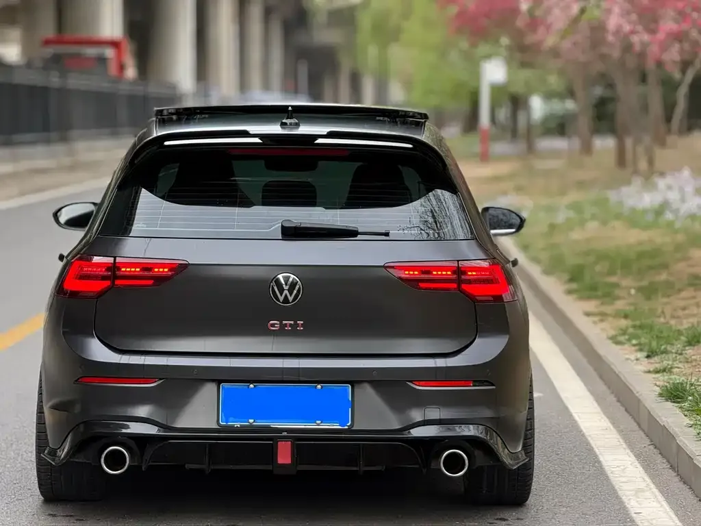Volkswagen Golf GTI — фото 2
