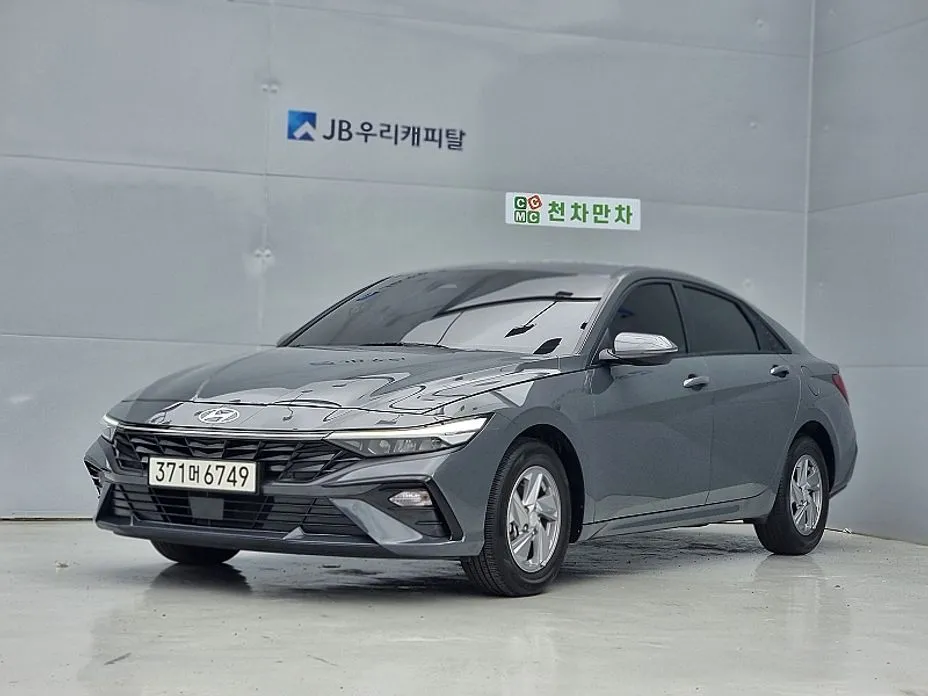 Hyundai AVANTE — фото 1