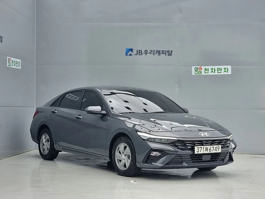 Hyundai AVANTE — фото 3