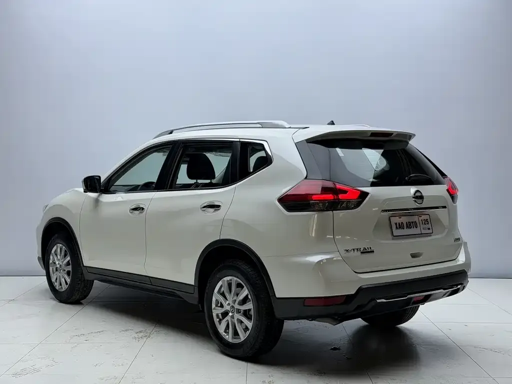 Nissan X-Trail — фото 4