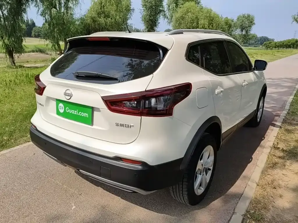 Nissan Qashqai — фото 5