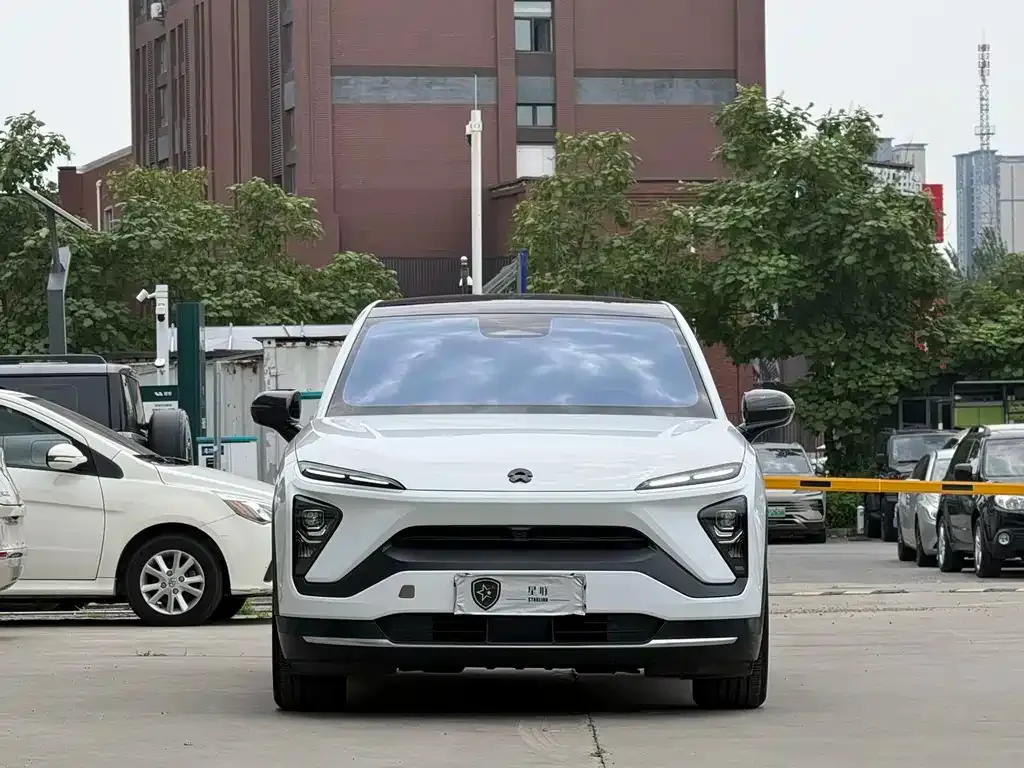 NIO EC6 — фото 6