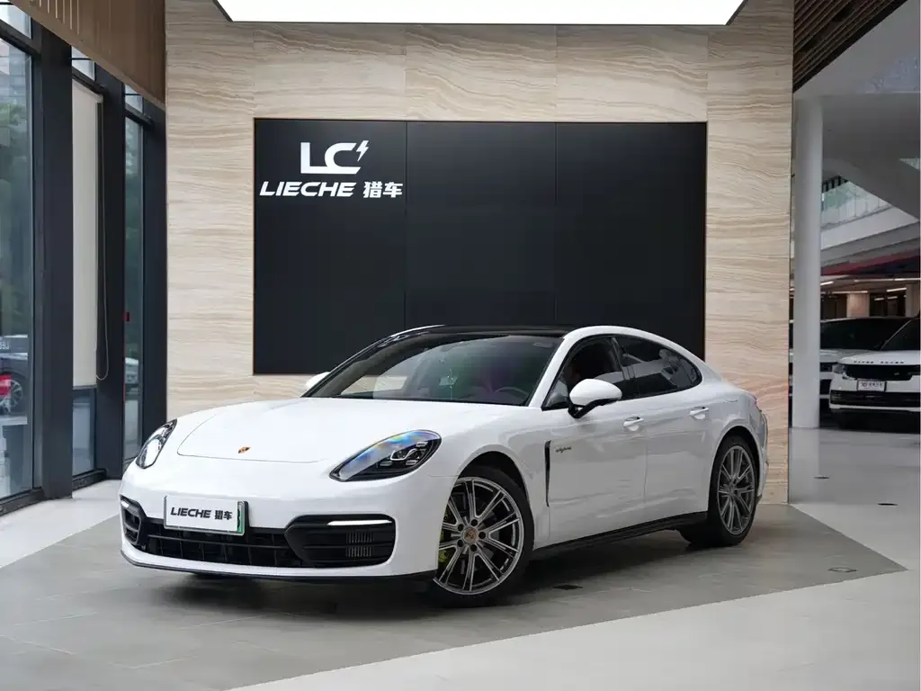 Porsche Panamera Hybrid — фото 1