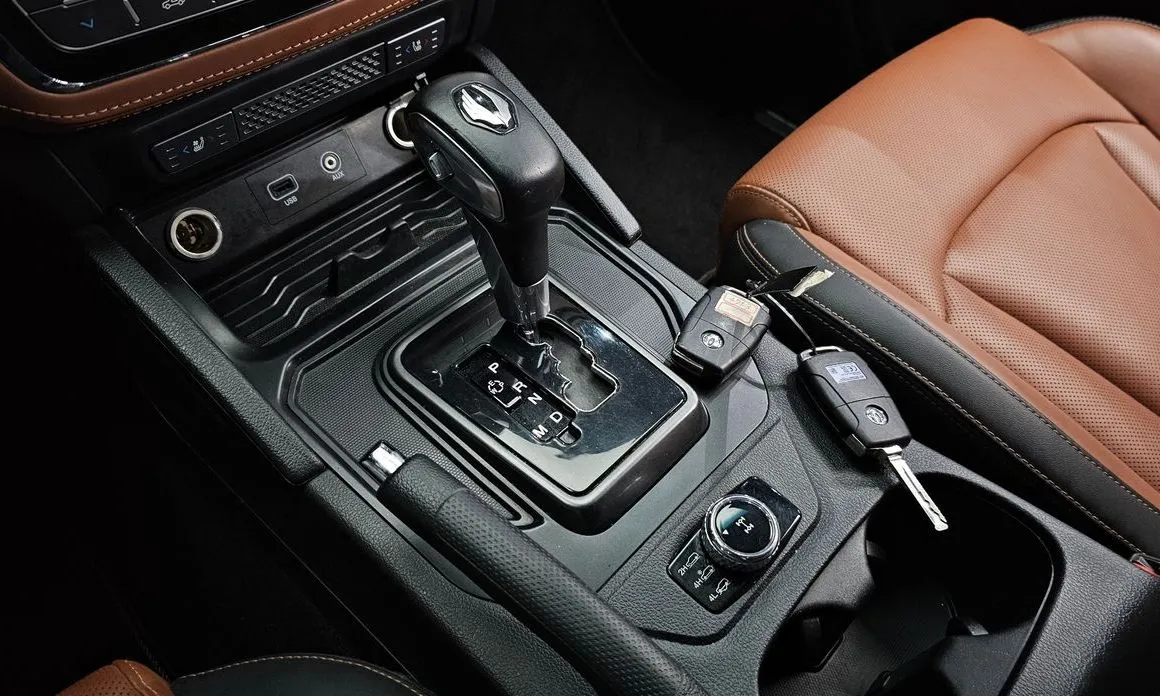 KG Mobility (Ssangyong) Rexton — фото 5