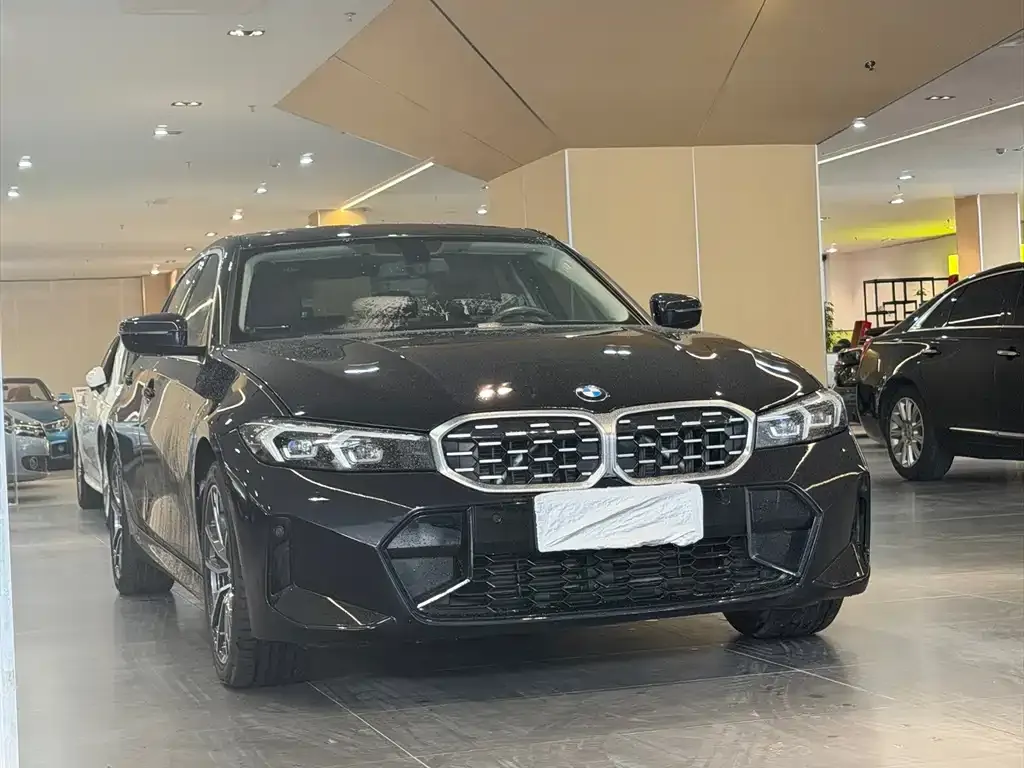 BMW 3 Series 2023 из CN, фото 6