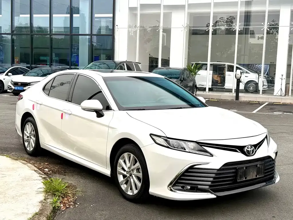 Toyota Camry 2023 из CN, фото 3