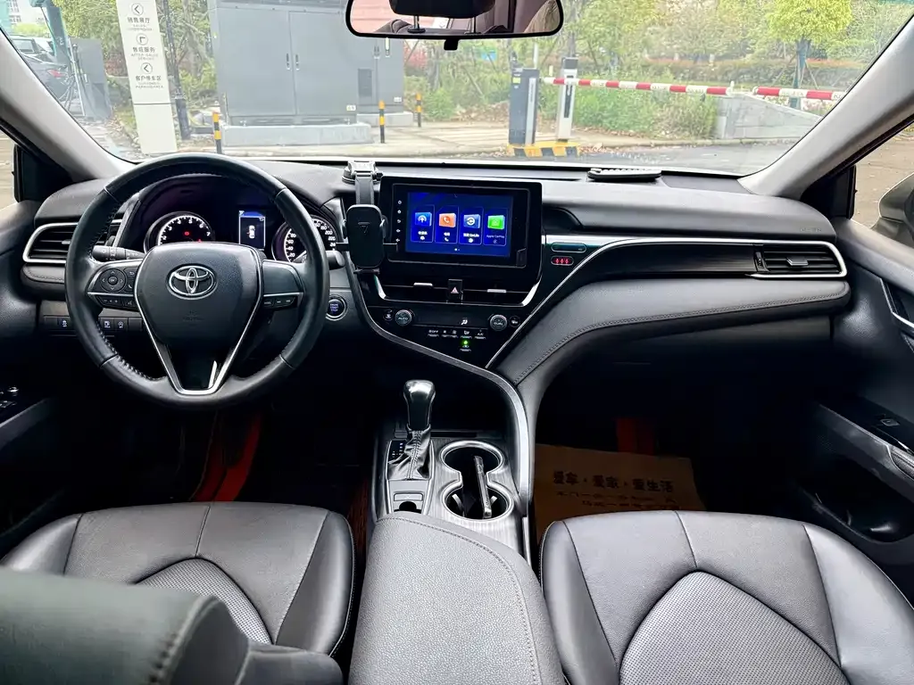 Toyota Camry 2023 из CN, фото 5