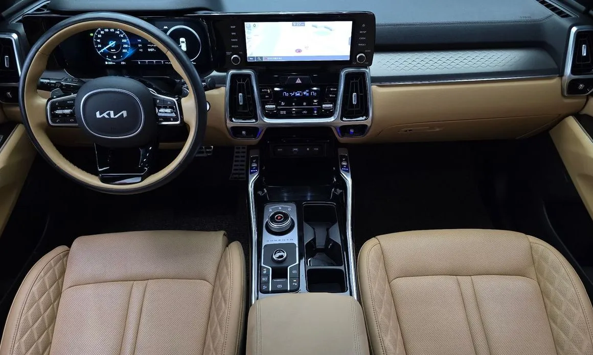 Kia Sorento — фото 5