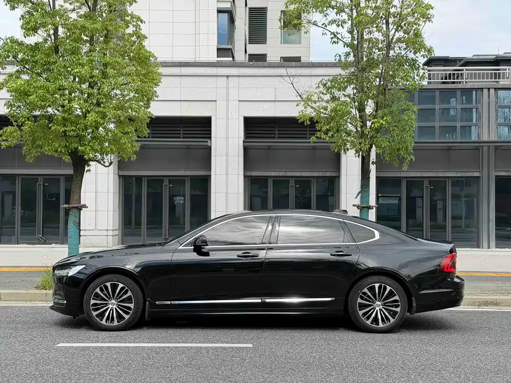 Volvo S90 — фото 7