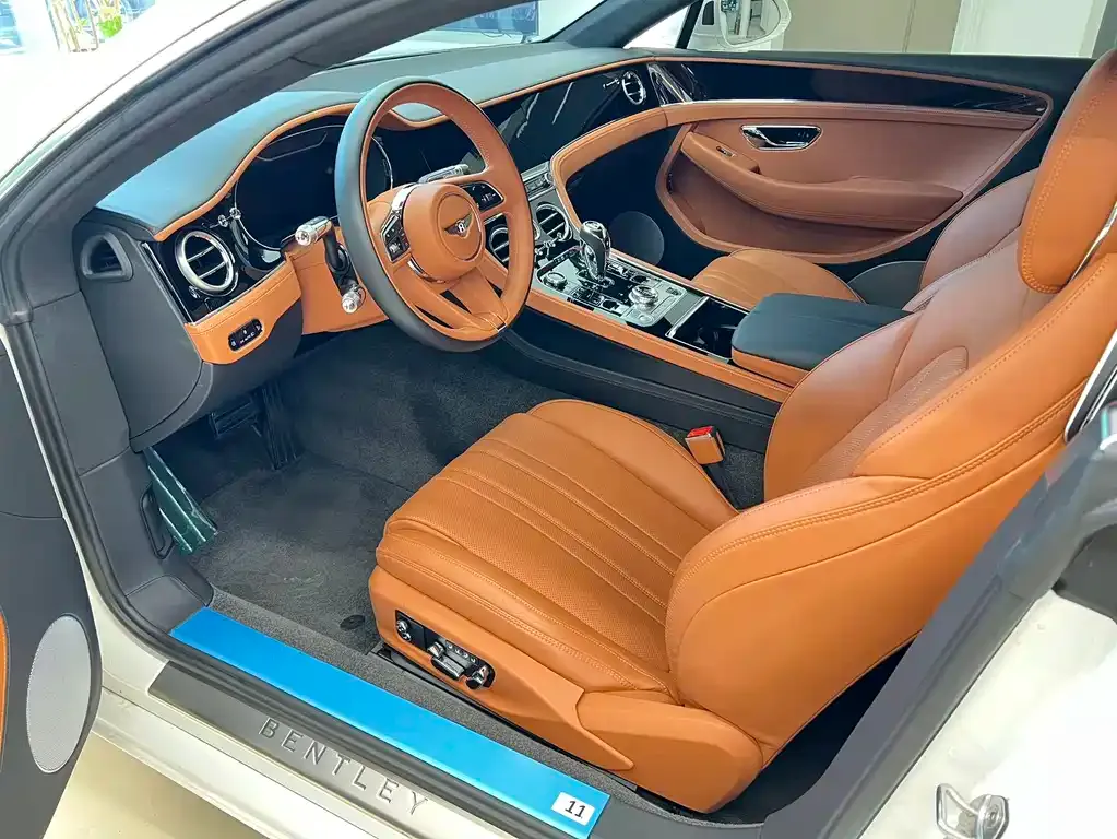 Bentley Continental — фото 8