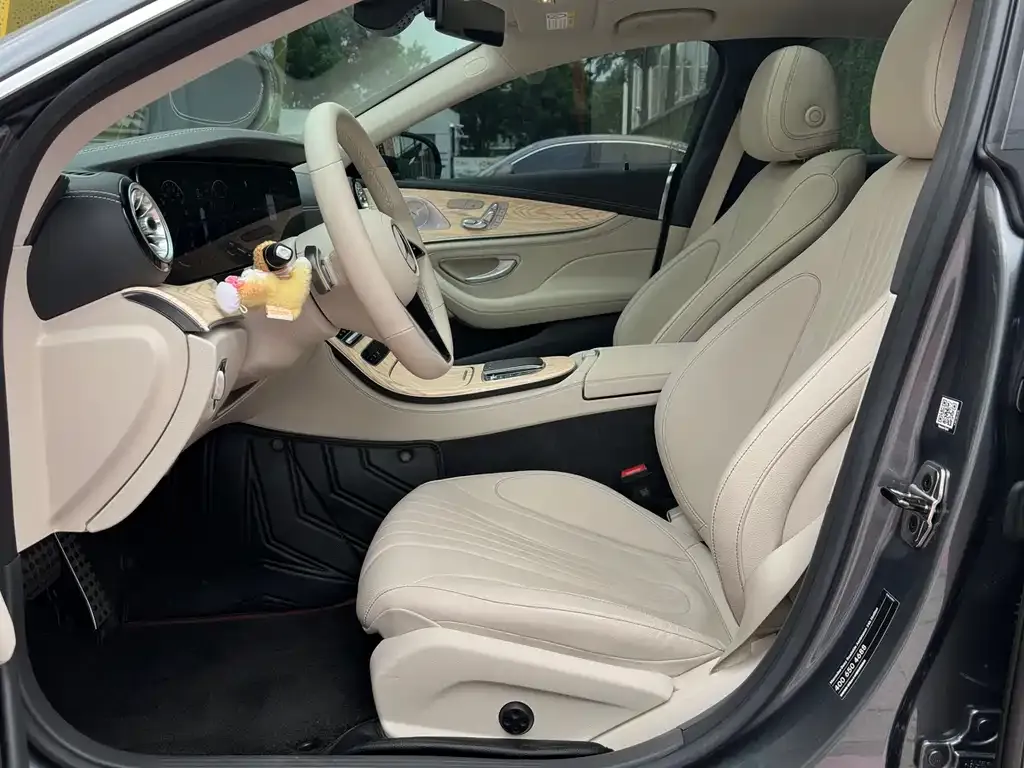 Mercedes-Benz CLS — фото 2
