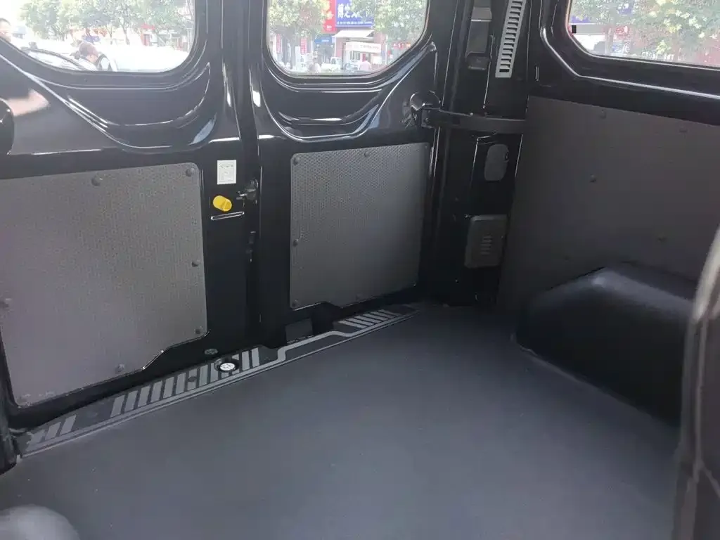 Ford Transit 2025 из CN, фото 2