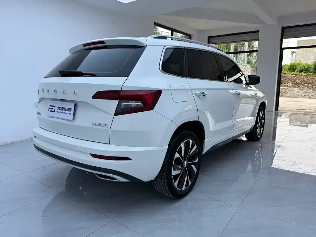 Skoda Karoq — фото 5