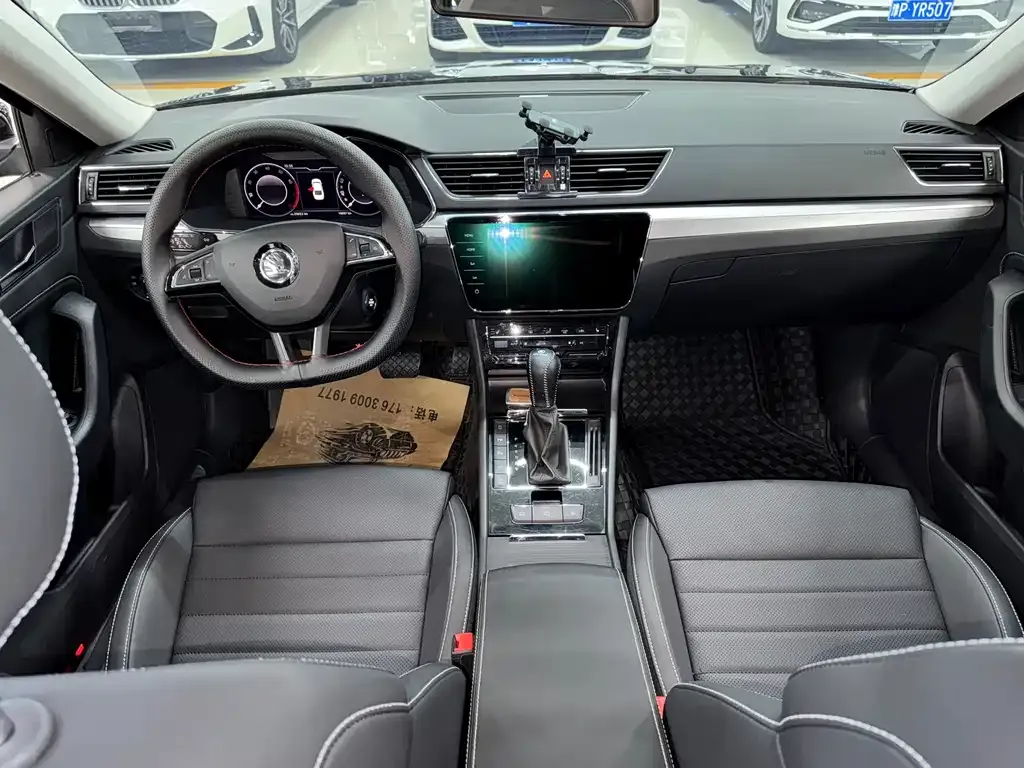 Skoda Superb 2023 из CN, фото 5