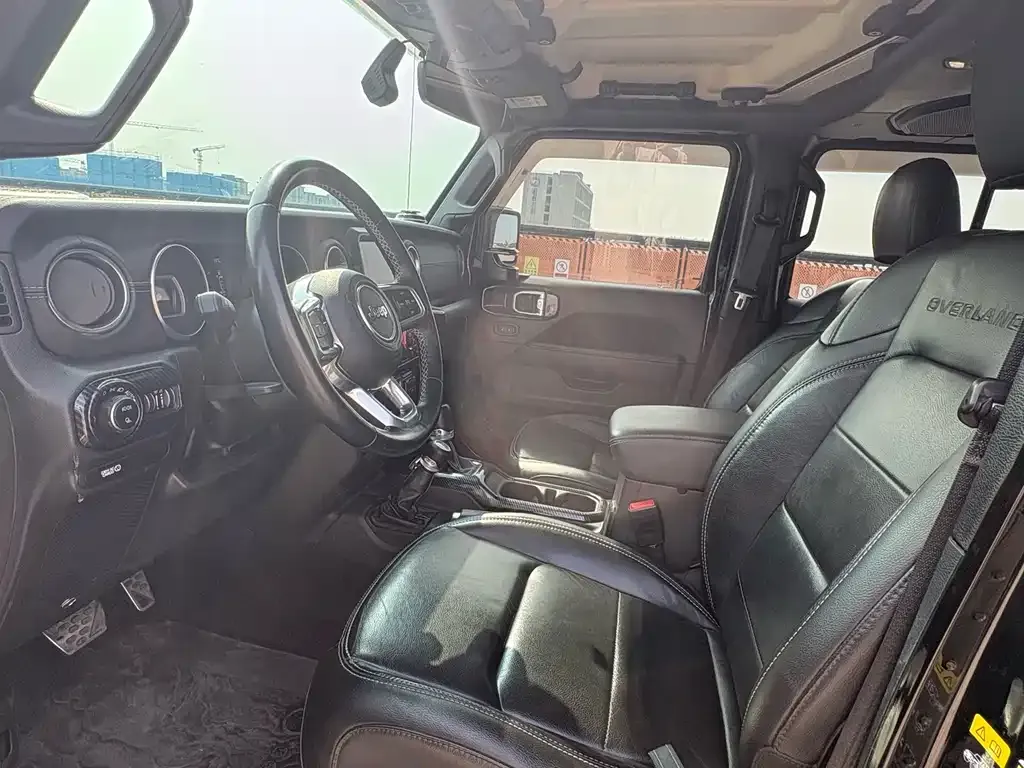 Jeep Gladiator 2023 из CN, фото 9
