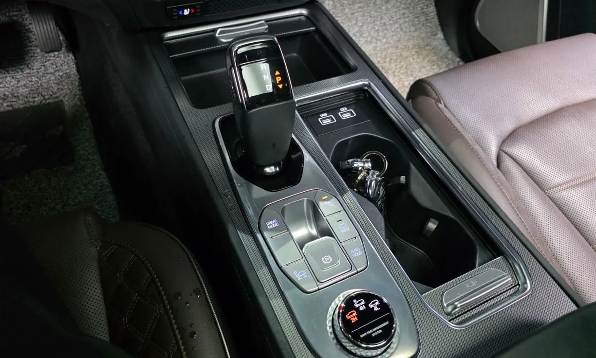 KG Mobility (Ssangyong) Rexton — фото 9