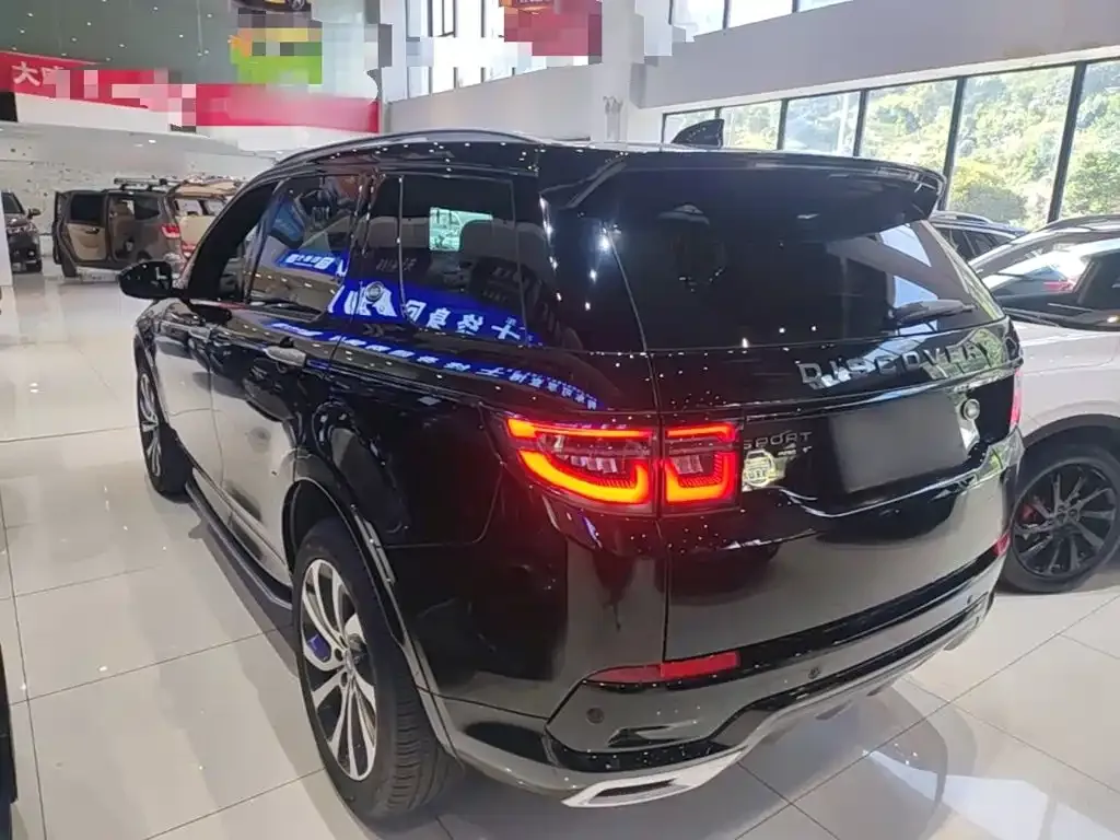 Land Rover Discovery Sport — фото 10