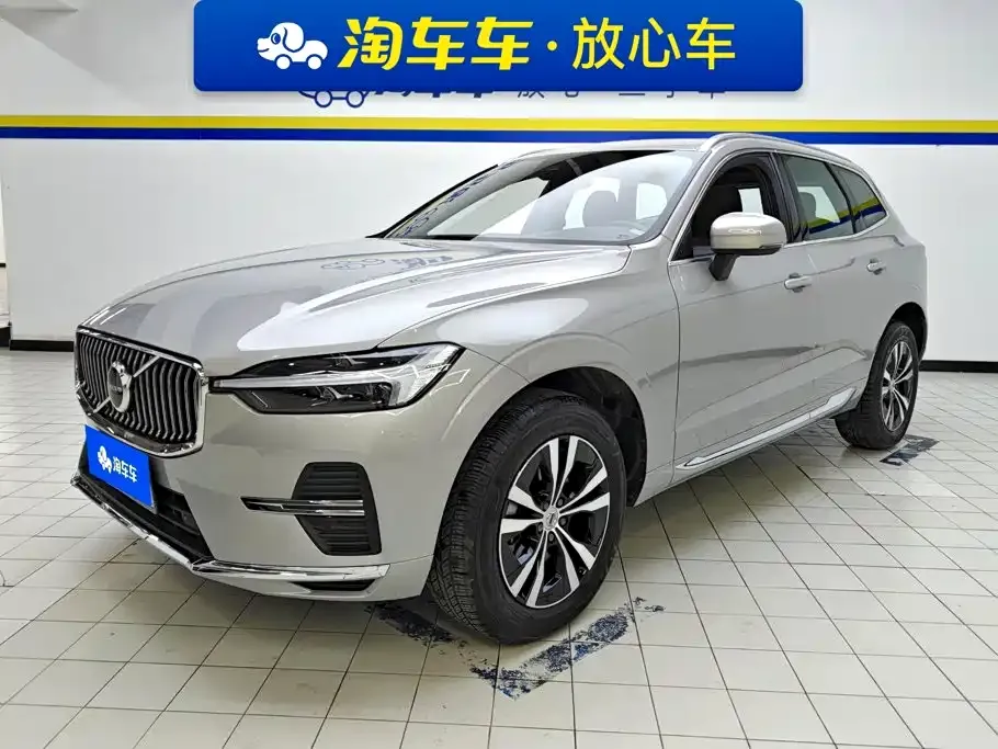 Volvo XC60 — фото 1