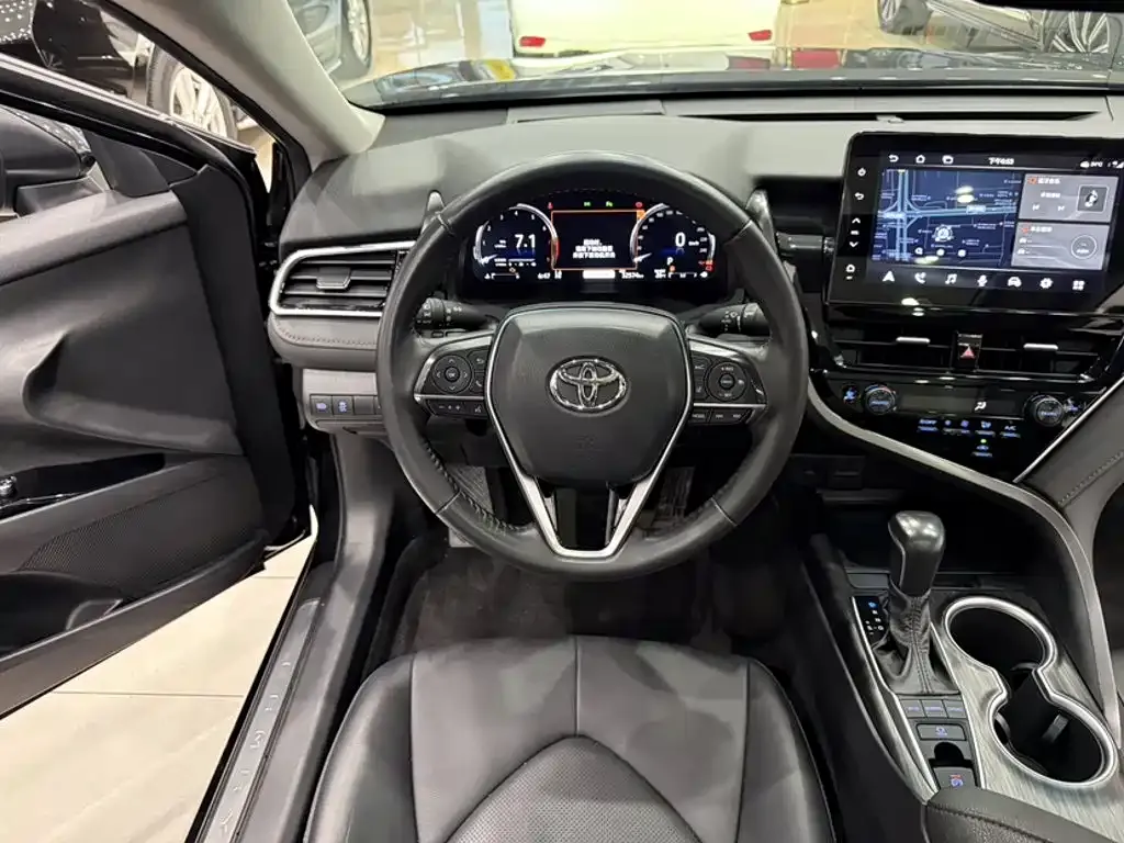 Toyota Camry 2023 из CN, фото 9