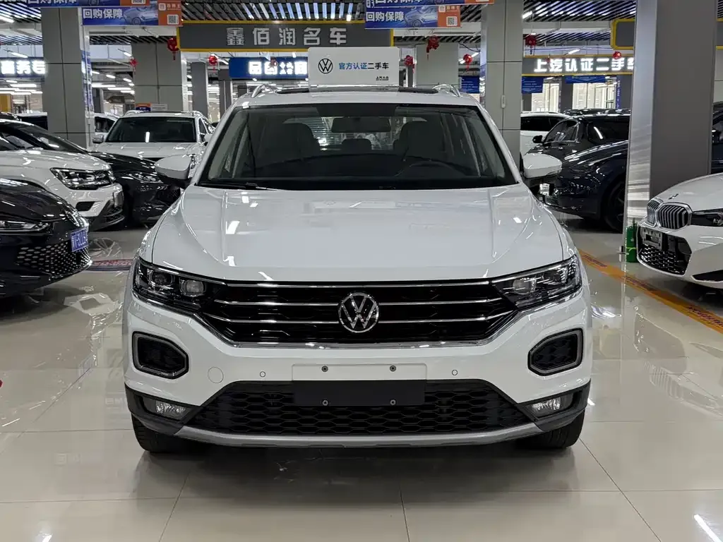 Volkswagen T-Roc — фото 7