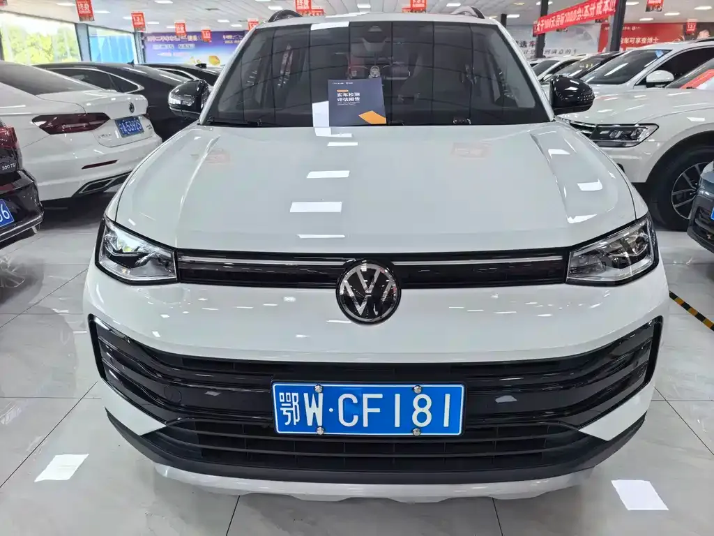 Volkswagen Tharu — фото 5
