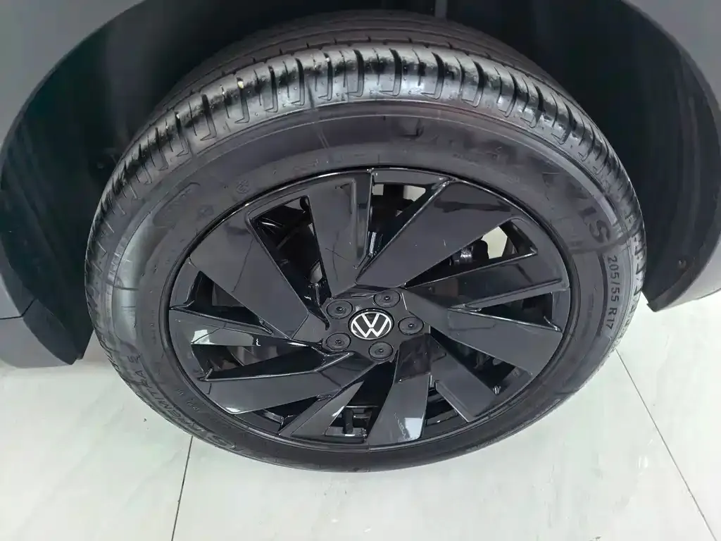 Volkswagen Tharu — фото 7