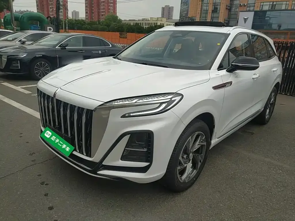 Hongqi HS3 PHEV — фото 1