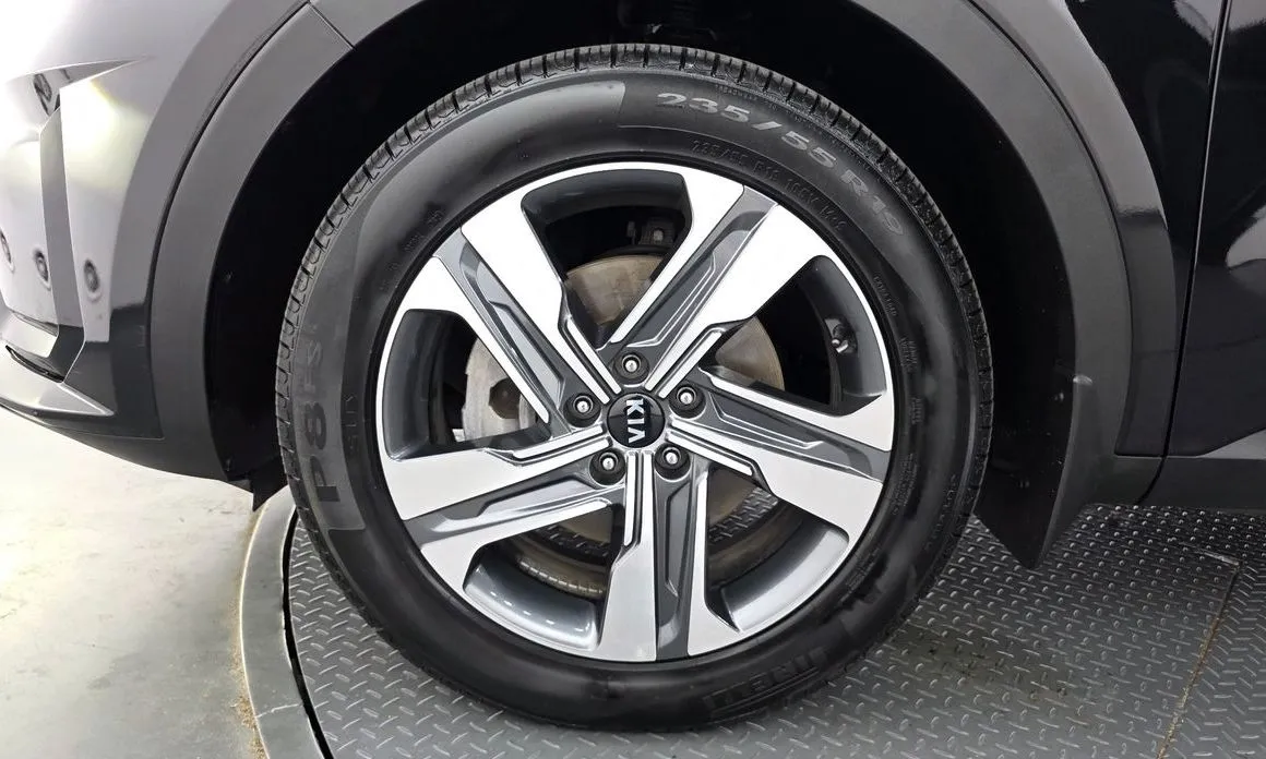 Kia Sorento — фото 7