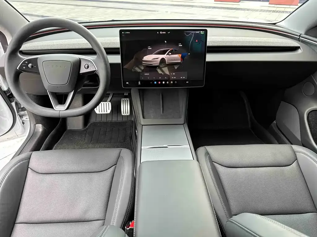 Tesla Model 3 — фото 9