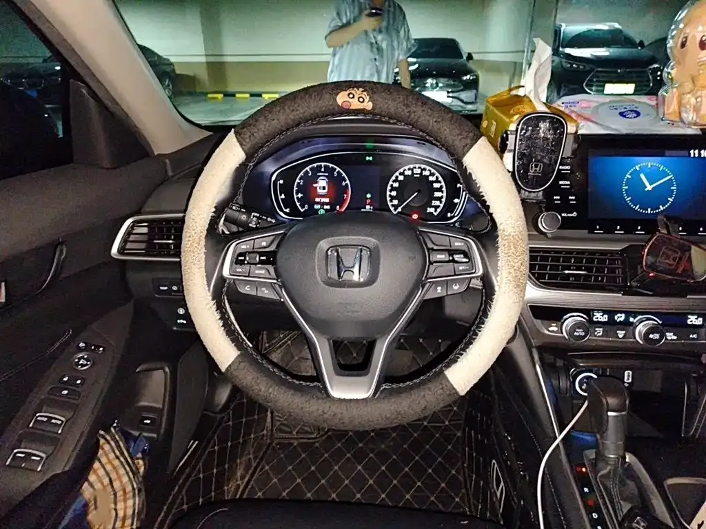 Honda Accord — фото 9