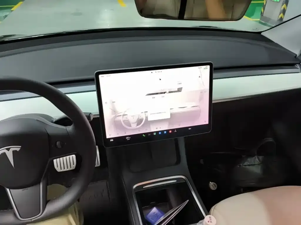 Tesla Model Y — фото 2