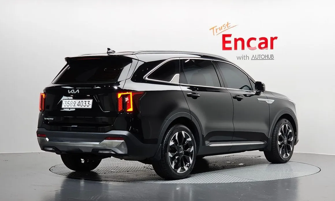 Kia Sorento — фото 7