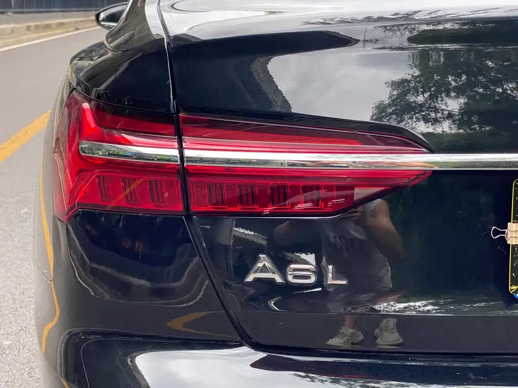 Audi A6L 2024 из CN, фото 5