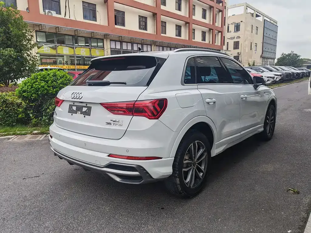 Audi Q3 2021 из CN, фото 8