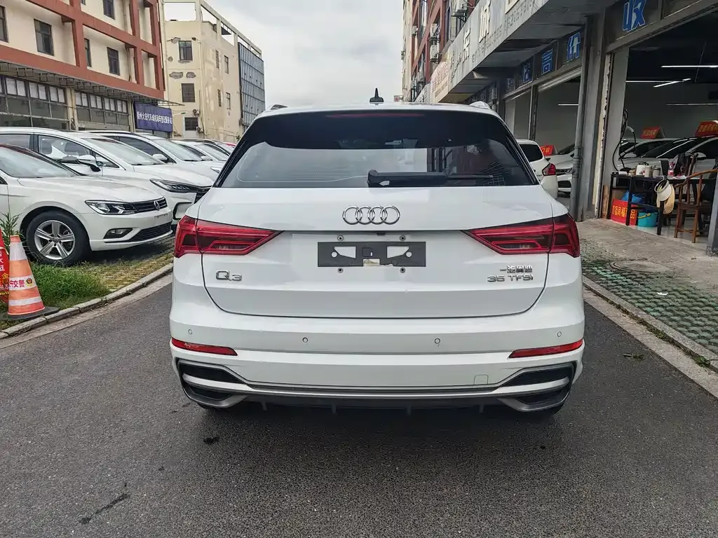 Audi Q3 2021 из CN, фото 4