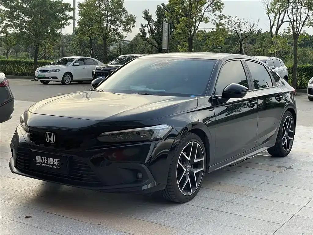Honda Civic — фото 1