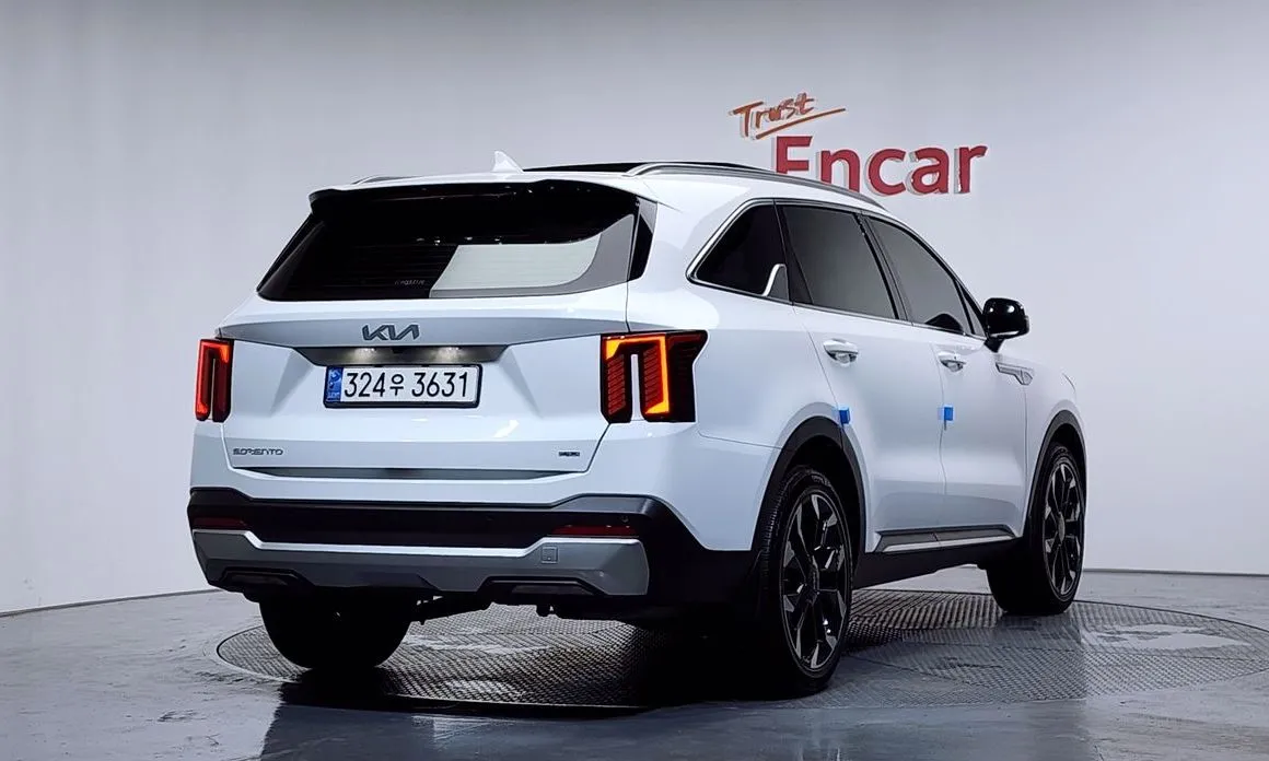 Kia Sorento — фото 8