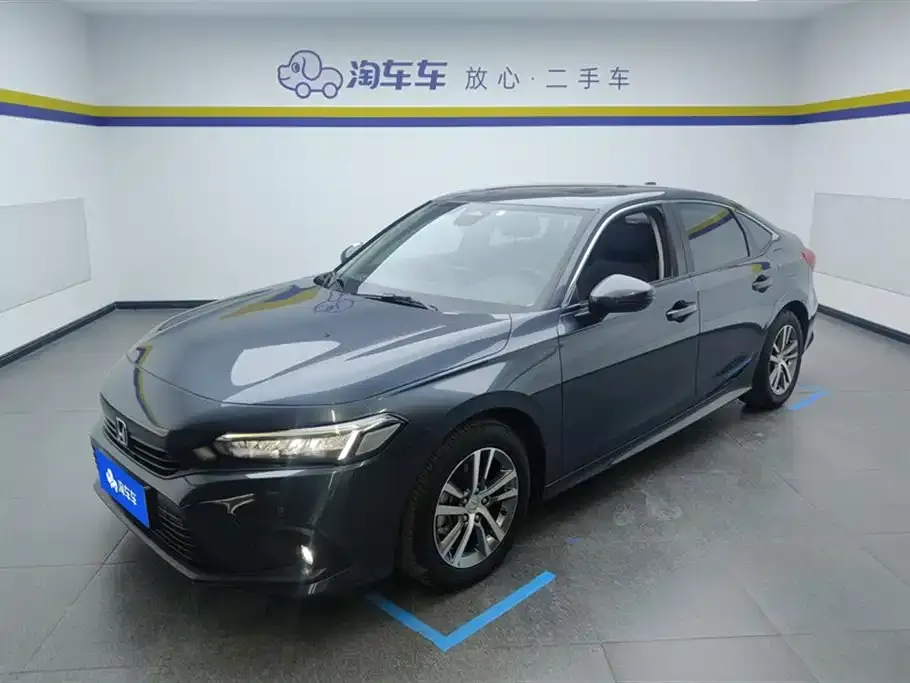 Honda Civic — фото 1