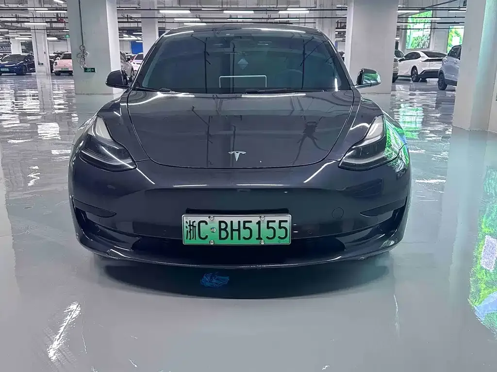Tesla Model 3 — фото 10