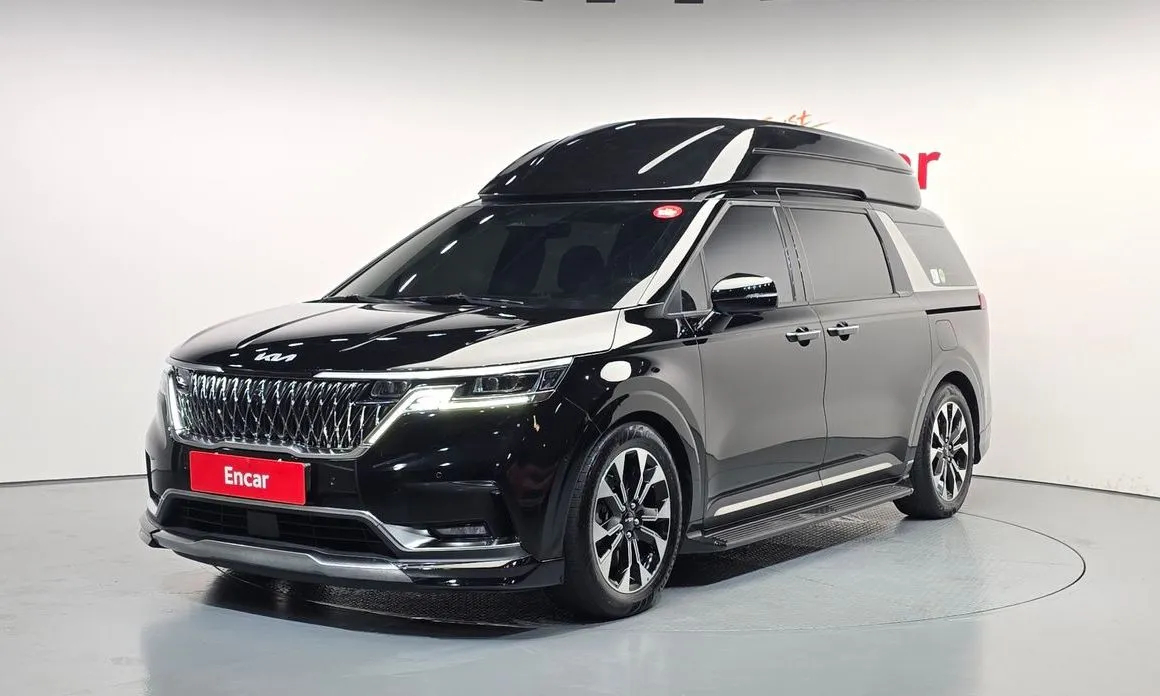 Kia Carnival 9-Seater Hi-Limousine (Special Vehicle) 1