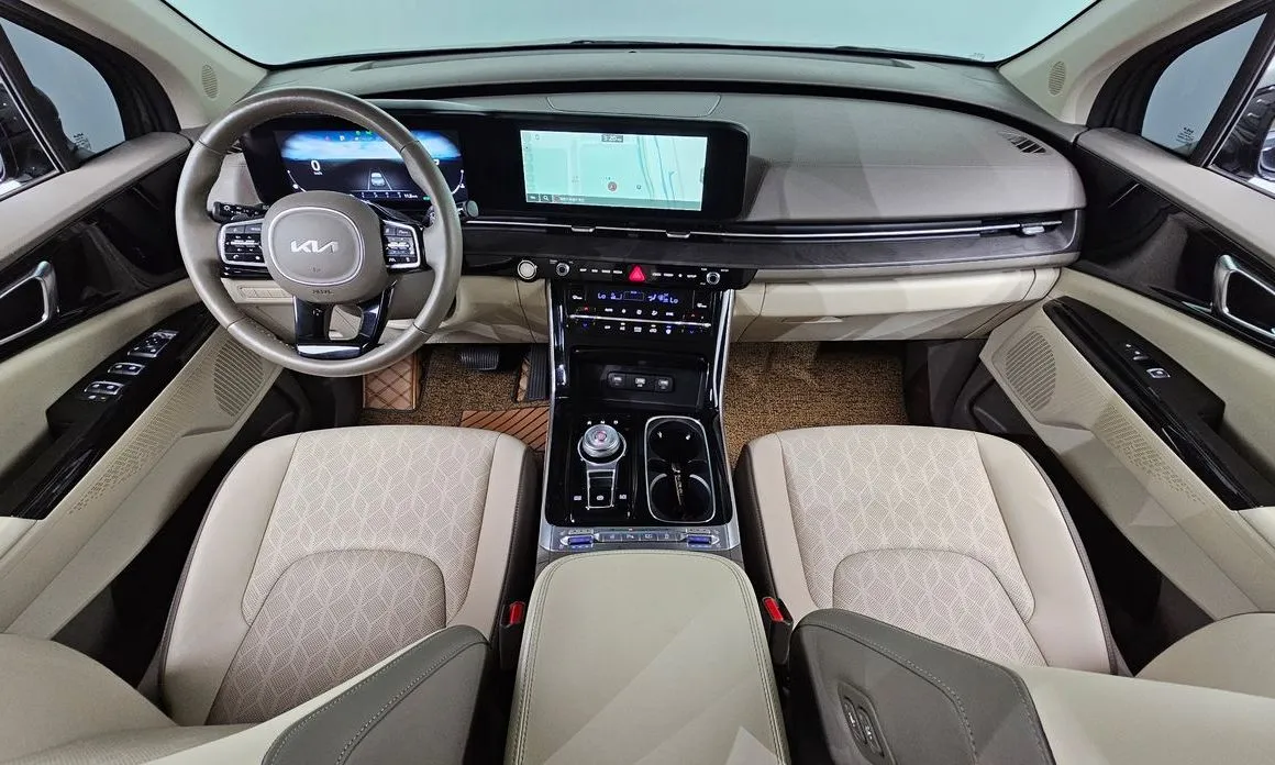 Kia Carnival — фото 9