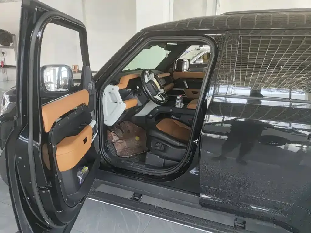 Land Rover Defender — фото 8