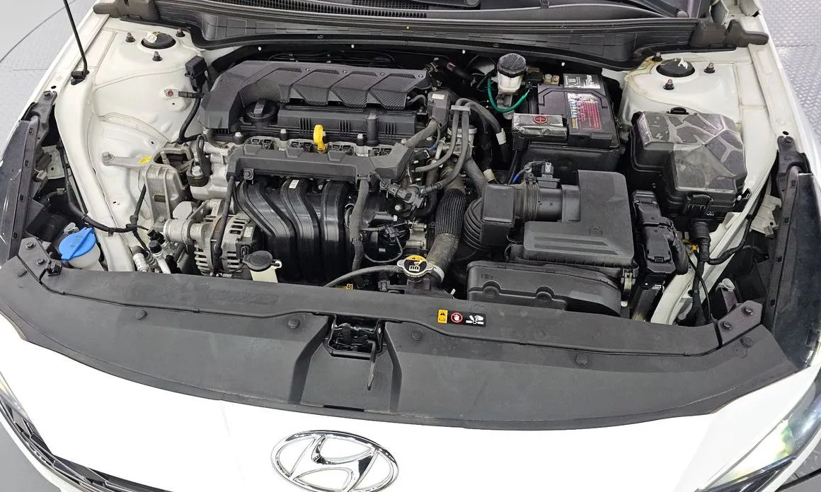 Hyundai AVANTE — фото 9